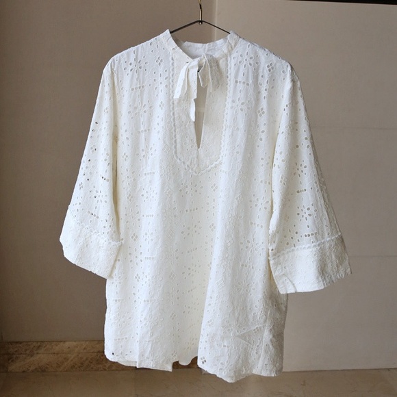 Abi mini dress in broderie anglaise - Picture 5 of 8